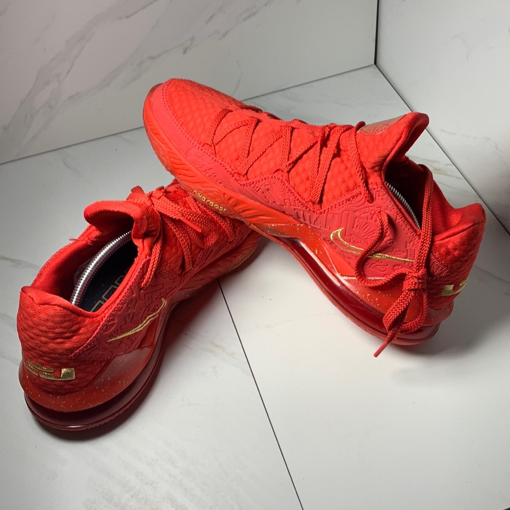 Nike Men's LeBron 17 Low Titan size 13